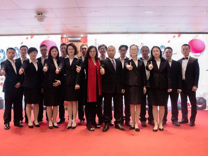 A napsütötte úton, kövesd álmaidat --- A Zhejiang Jufeng Stamping Technology Co., Ltd. 2018-as év végi köszönőpartiját nagyszerűen tartották