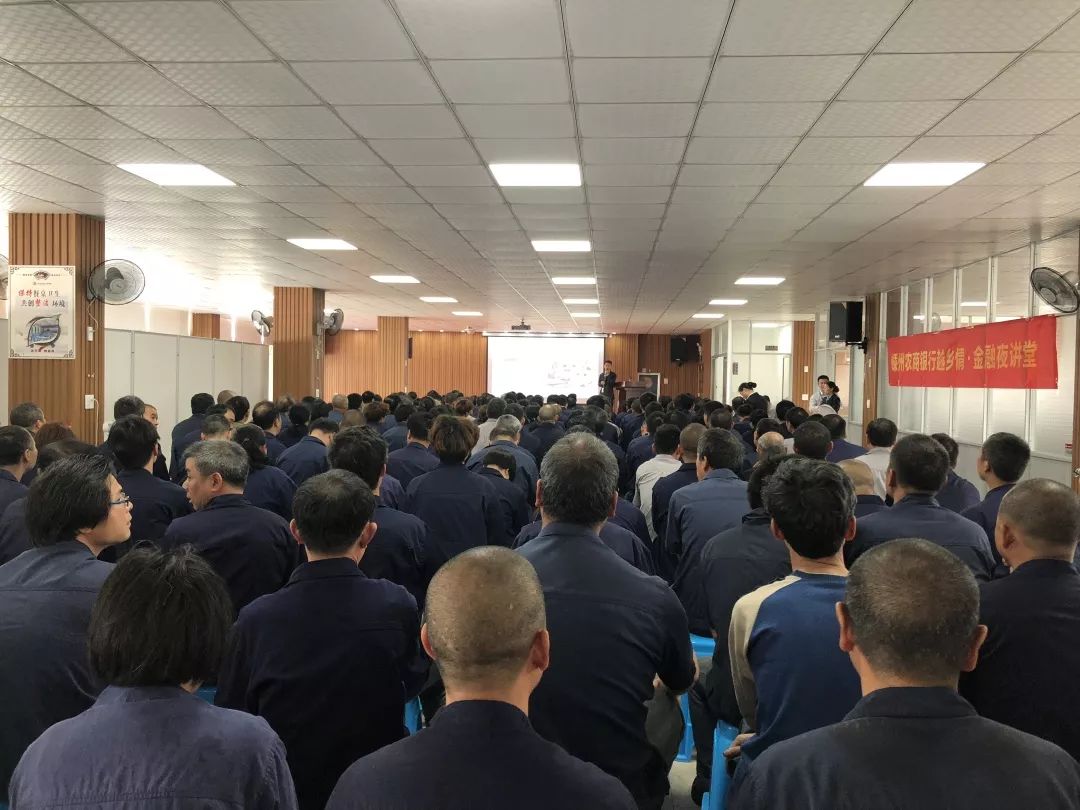 A biztonság velünk van --- 